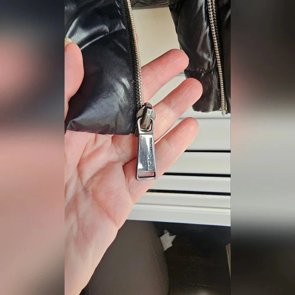 BCBG Ultra Light Down Filled Jacket Warm Winter Gloss  Black Packable size XL - Picture 3 of 10